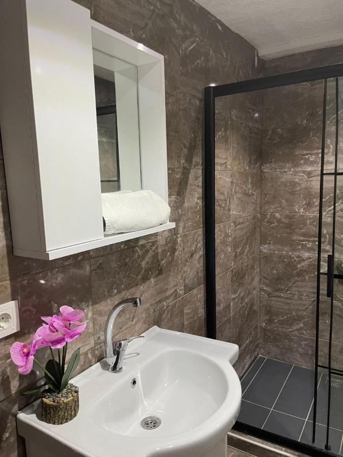 Smf Suites 1+1 4 Стамбул Екстер'єр фото
